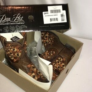 Dan post handcraft cushion comfort